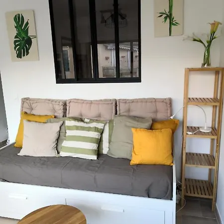 Deux Pieces Climatise Avec Balcon Vieil Apartment Antibes