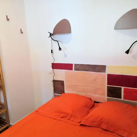 Deux Pieces Climatise Avec Balcon Vieil Apartment Antibes